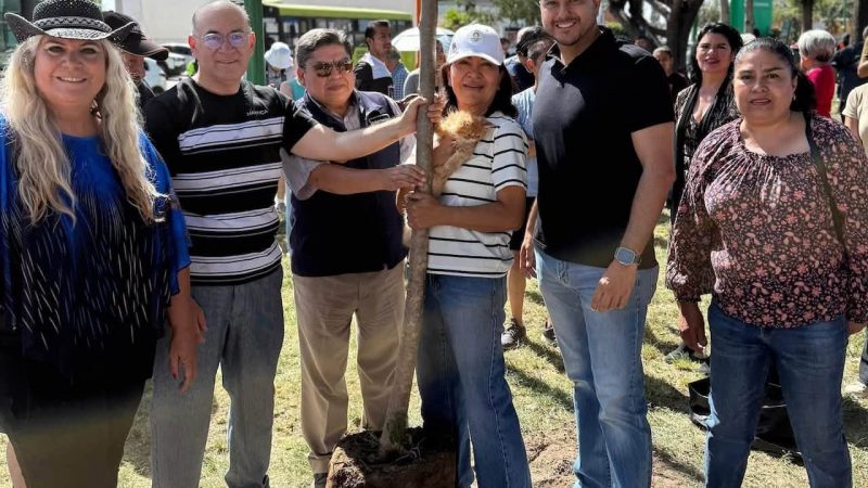 Enrique Galindo arranca rescate del parque lineal Tatanacho y pavimentación de la calle Tuna Manza