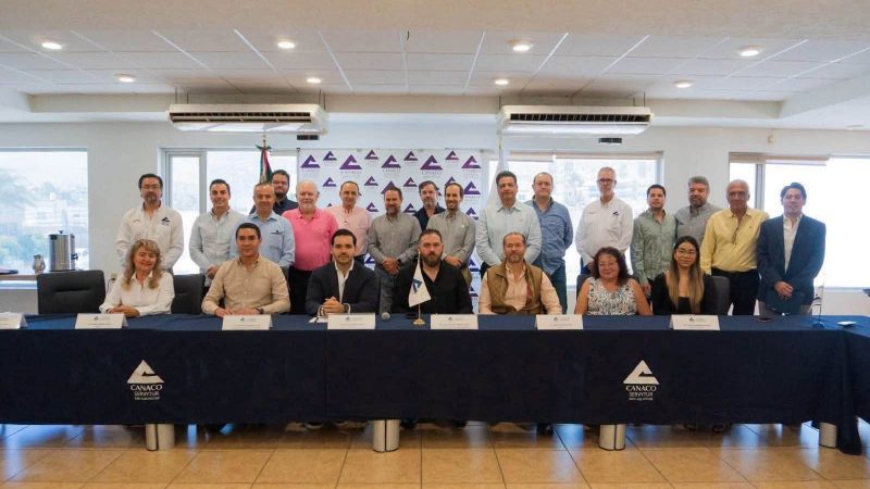 Más acuerdos entre el Gobierno de la Capital con sectores productivos para agilizar trámites