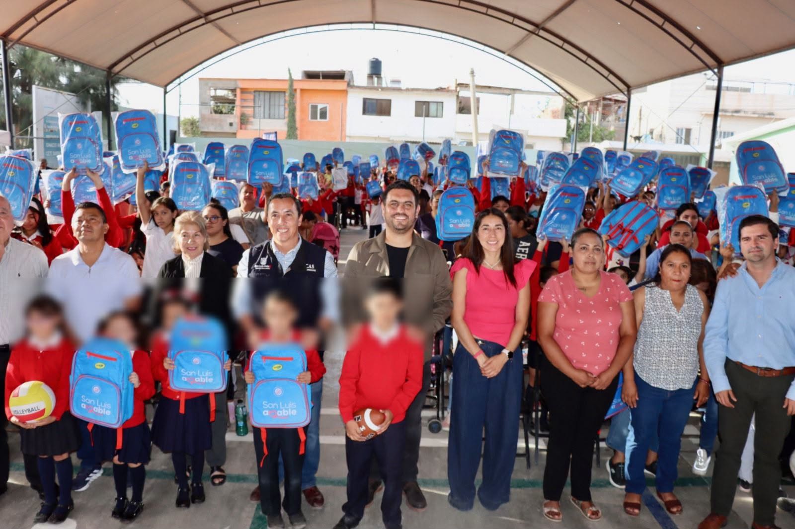 Con el impulso del Alcalde Enrique Galindo, arranca “Te Cambio la Mochila” en beneficio de la niñez potosina