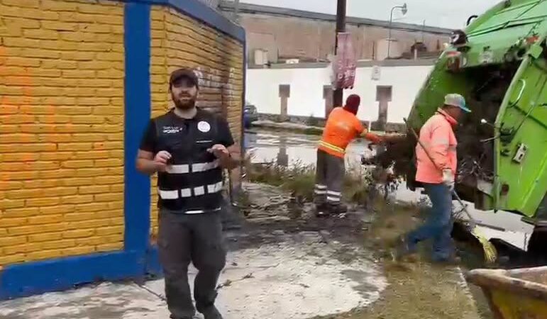 Ecopatrulla del Gobierno Municipal remedia acumulación de basura en Jardines del Estadio