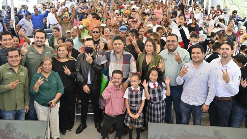 RICARDO GALLARDO ENCHULA COLONIA MÁRTIRES DE LA REVOLUCIÓN CON MEJORES CALLES Y SERVICIOS BÁSICOS