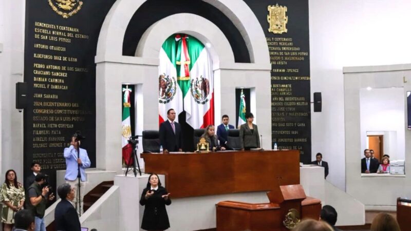 EL PODER EJECUTIVO Y EL PODER LEGISLATIVO UNIDOS PARA ALCANZAR UN MEJOR SAN LUIS POTOSÍ
