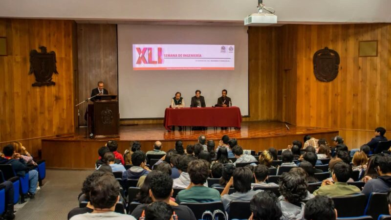 Especialistas de la UASLP analizan los riesgos de la dependencia emocional hacia la inteligencia artificial.