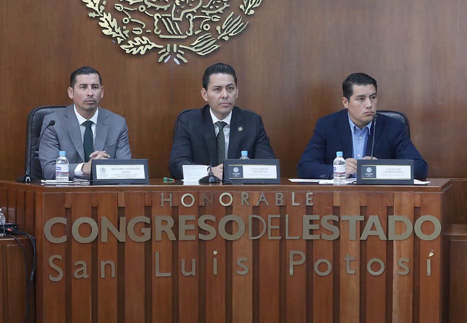 EL TITULAR DE LA SEDUVOP JORGE GRIMALDO LIMÓN COMPARECIÓ ANTE LOS INTEGRANTES DE LA COMISIÓN DE DESARROLLO TERRITORIAL SUSTENTABLE.