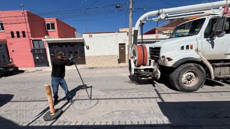 En una semana, Interapas atiende 51 fugas de drenaje