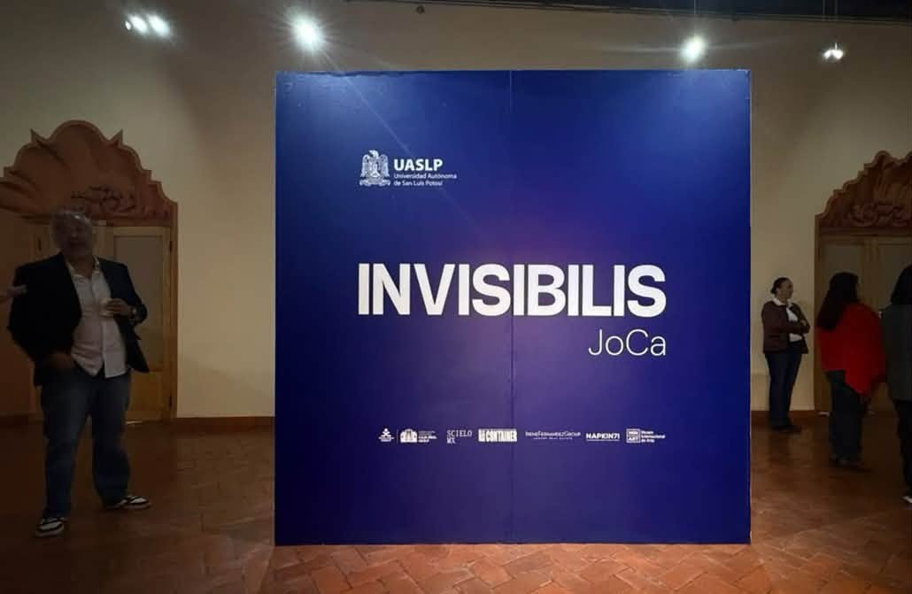 Fotografía y pintura exploran la identidad, la memoria y lo invisible en Caja Real de la UASLP.