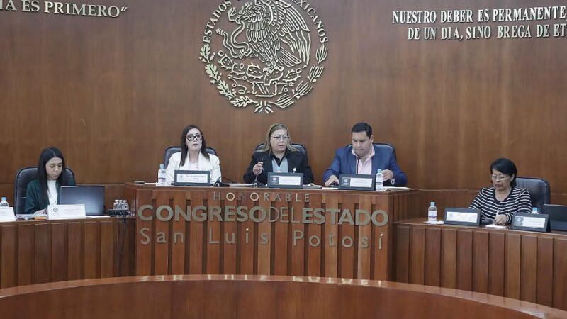 COMPARECE LA TITULAR DE LA SECRETARIA DE COMUNICACIONES Y TRANSPORTES DEL GOBIERNO DEL ESTADO, ARACELI MARTÍNEZ ACOSTA.