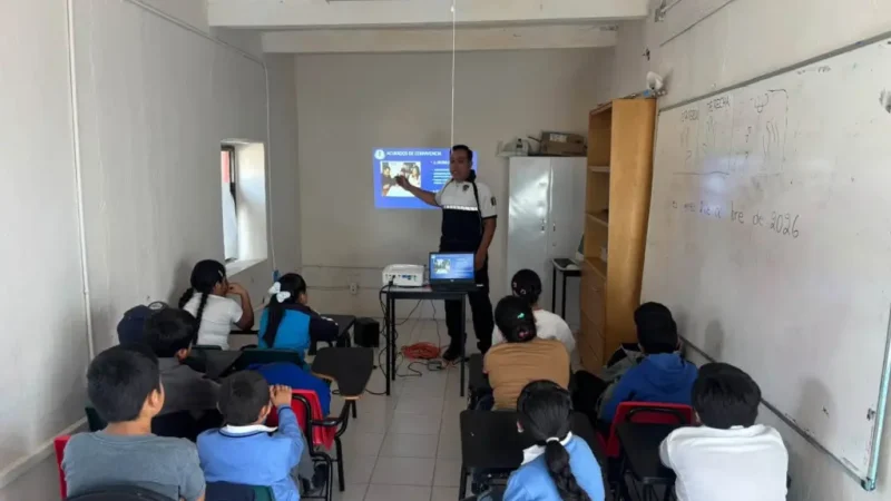 Gobierno de la Capital coordina esfuerzos para prevenir violencia y adicciones en escuelas