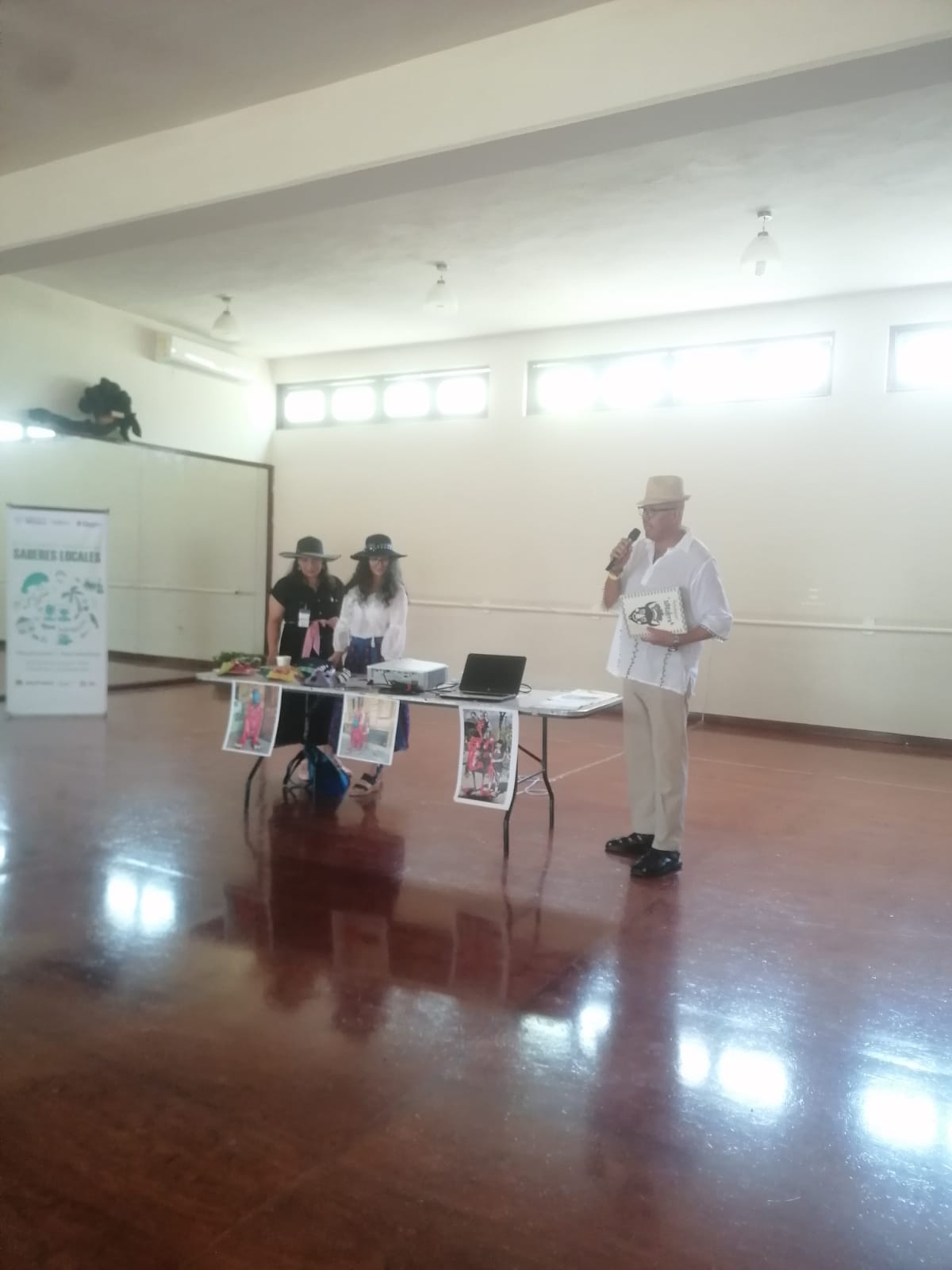 SAN LUIS POTOSÍ COMPARTE SU TRADICIÓN CARTONERA EN EL ENCUENTRO NACIONAL DE SABERES LOCALES