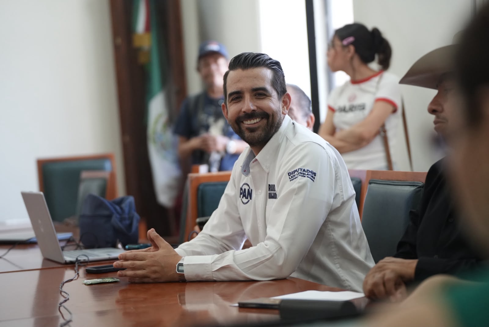 La prioridad es vencer en las urnas, no dividir al PAN: Rubén Guajardo