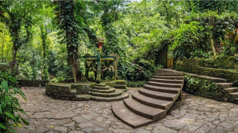 El JARDÍN ESCULTÓRICO EDWARD JAMES Y CERVECERÍA JAMES PRESENTAN EL CICLO DE CENAS SURREALISTA “A LA MESA CON JAMES”