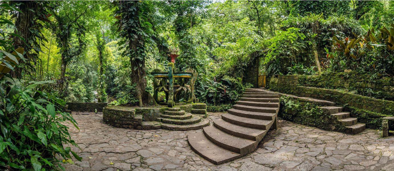 El JARDÍN ESCULTÓRICO EDWARD JAMES Y CERVECERÍA JAMES PRESENTAN EL CICLO DE CENAS SURREALISTA “A LA MESA CON JAMES”