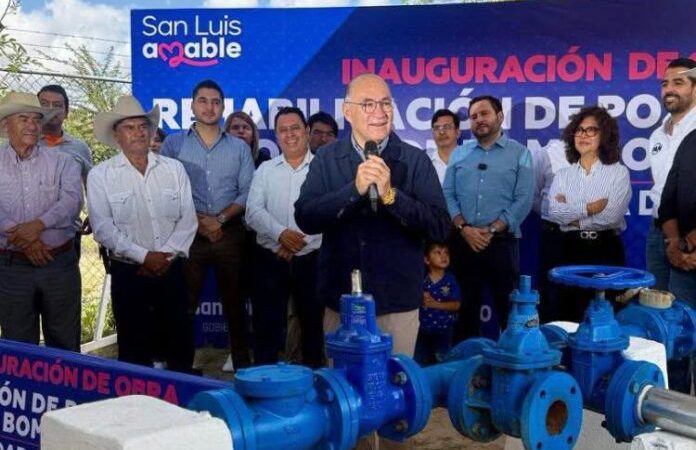 Enrique Galindo cumple con agua a comunidades rurales: entrega pozo rehabilitado