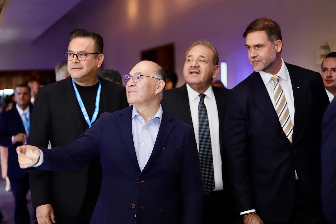 GALINDO RECONOCE A BMW COMO IMPULSOR DEL DESARROLLO DE SLP