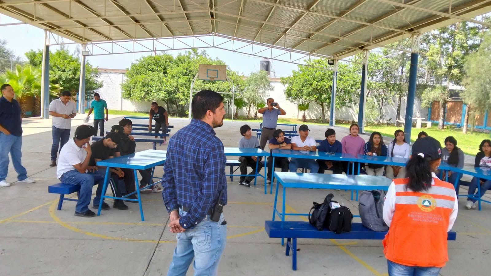 Gobierno de la Capital capacita en primeros auxilios a personal del Campamento de Verano La Pila