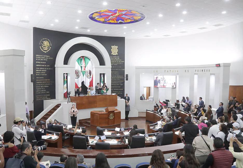 APRUEBA PLENO DICTAMEN QUE DEFINE EXPLÍCITAMENTE EL CONCEPTO DE SISTEMAS DE RETENCIÓN INFANTIL.
