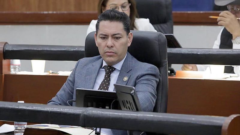 SE PROPONE AUMENTAR LAS PENAS PUNITIVAS SI EL RESPONSABLE DEL DELITO DE ABUSO SEXUAL ES SERVIDOR PÚBLICO Y LO COMETE EN EJERCICIO DE SUS FUNCIONES.