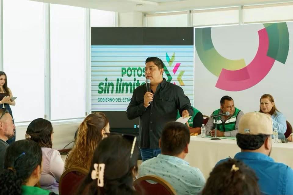 EL GOBERNADOR RICARDO GALLARDO AMPLÍA PROGRAMAS SOCIALES EN LA CAPITAL Y VILLA DE POZOS.