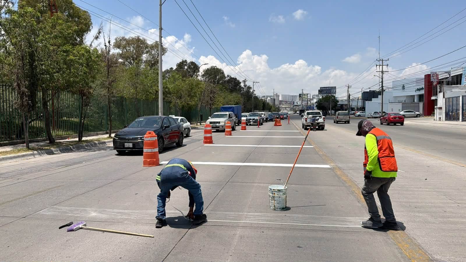 Gobierno de la Capital llama a respetar la nueva señalización en avenida Chapultepec para fortalecer la seguridad vial