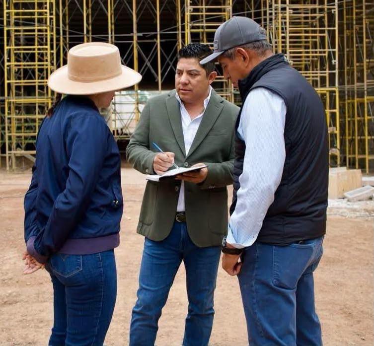 EL GOBERNADOR RICARDO GALLARDO ENTREGARÁ LA PRÓXIMA SEMANA EL PASO A DESNIVEL DE LA ARENA POTOSÍ