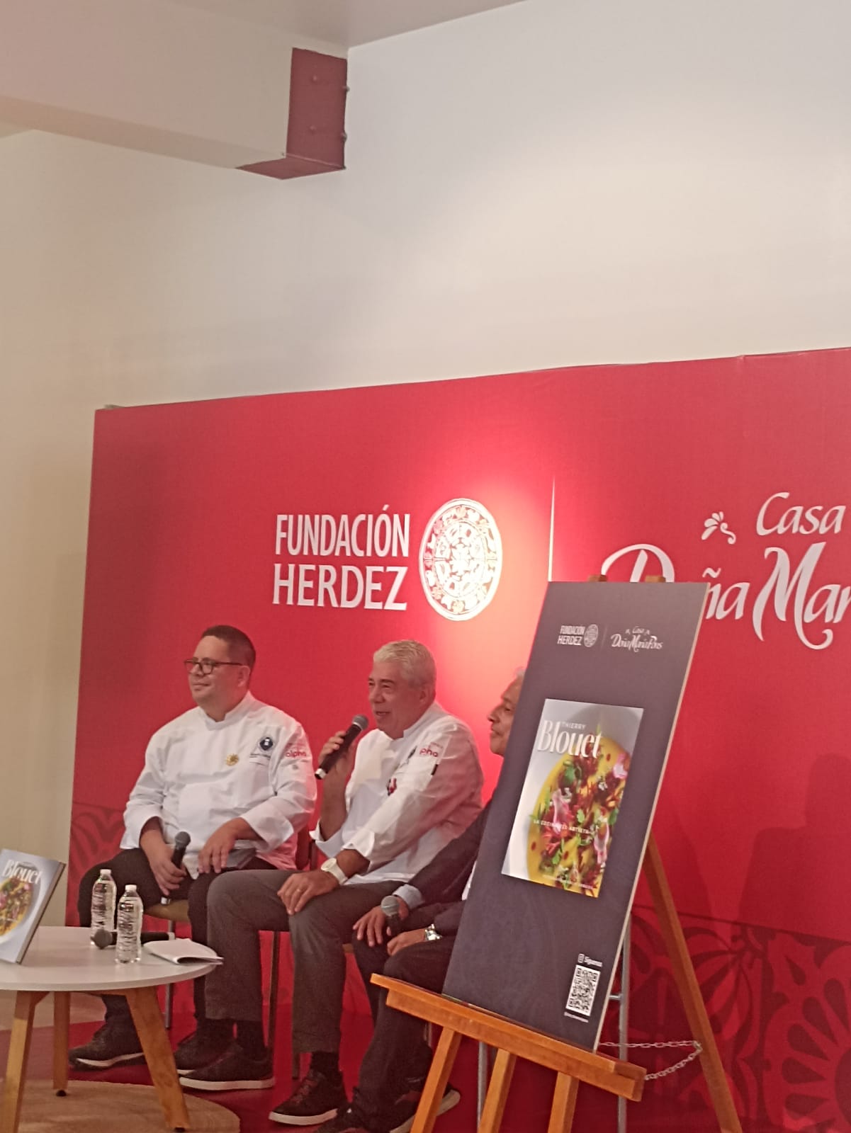 Thierry Blouet, el famoso chef presenta su libro » La cocina del artista» con fotos de Ignacio Urquiza.