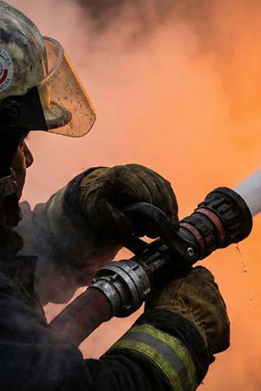Arriesgan su vida por servir: Congreso respalda con recursos la noble labor de los Bomberos