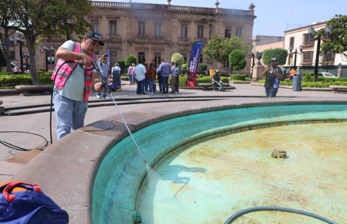Gobierno de la Capital mejora la imagen urbana de la Plaza de El Carmen con acciones integrales