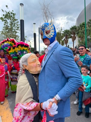 Danza Potosina La Santa Cruz llevó la cultura de SLP a la presentación del Grande Americano