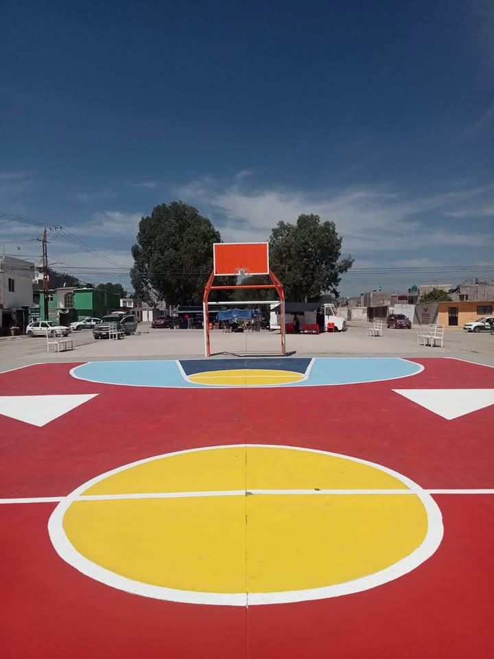 Gobierno de la Capital rehabilita cancha deportiva para fortalecer espacios de convivencia vecinal
