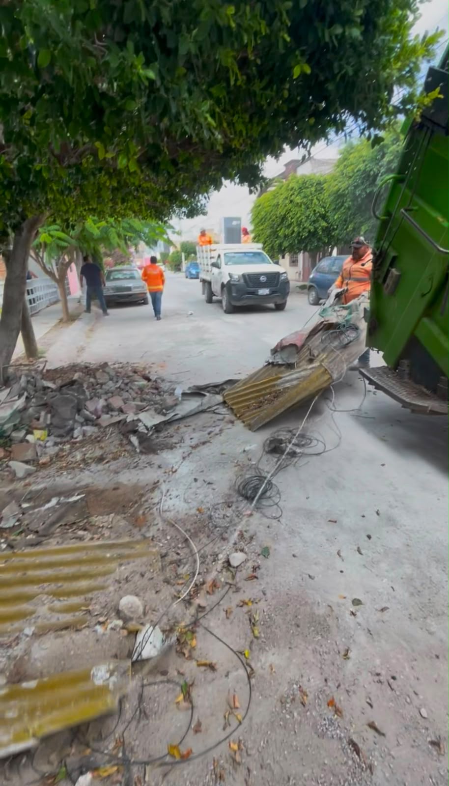 Con operación descacharrización, ayuntamiento de SLP mejora el entorno de El Rosedal