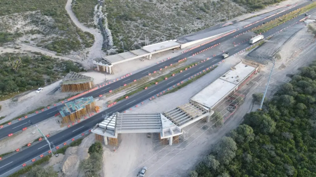 GOBIERNO DEL ESTADO CONSTRUYE EL MAYOR CORREDOR CARRETERO DE MÉXICO