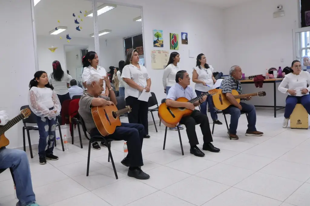 Gobierno de la Capital fortalece la formación artística en el CDA San Ángel con nuevos instrumentos musicales