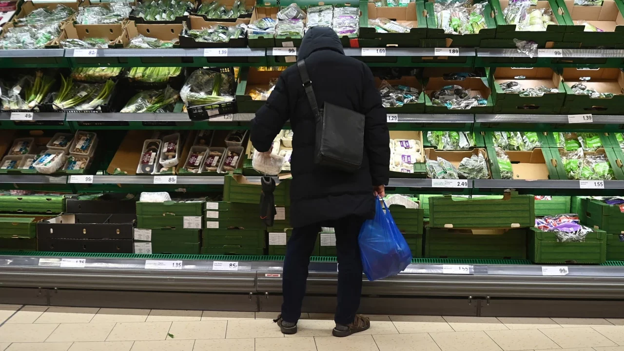 Inflación persistentemente alta seguirá lastrando la economía mundial