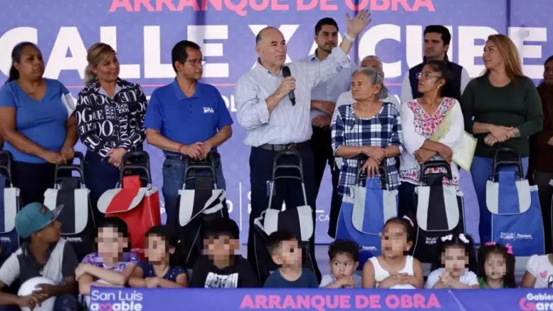 Arranca Enrique Galindo pavimentación para transformar la movilidad en Los Magueyes