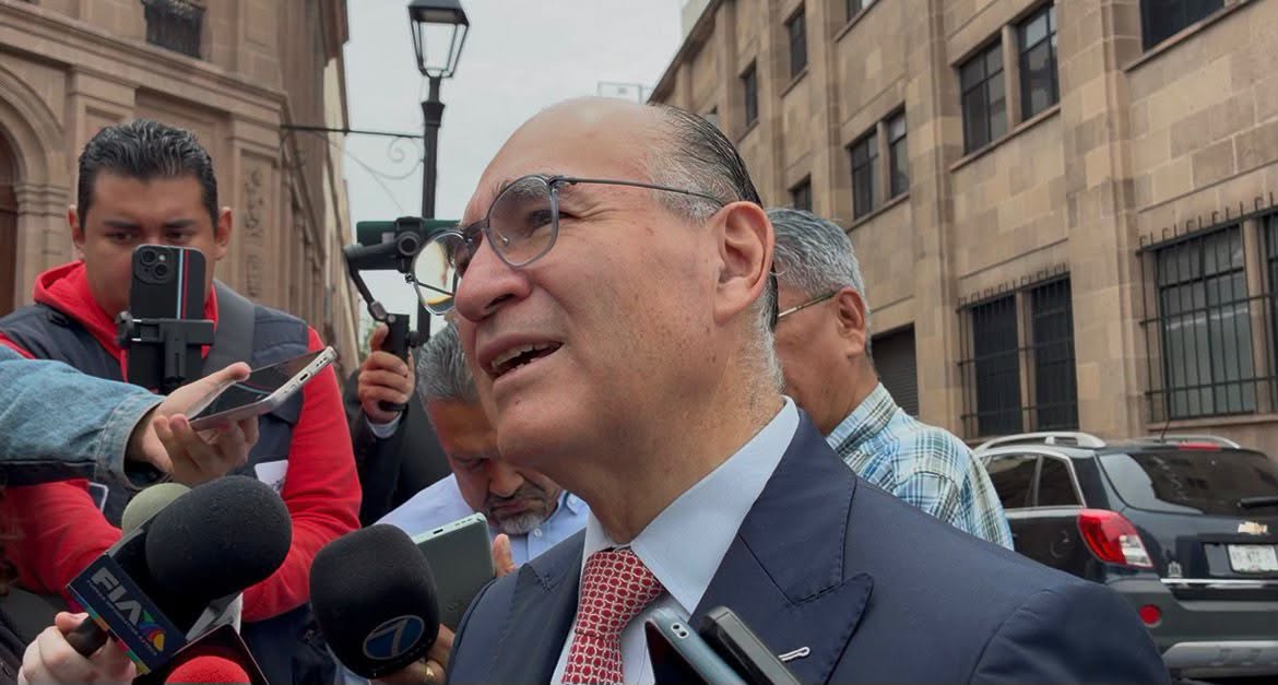 Confía Galindo en destrabar 24 obras tras reunión con Gobierno del Estado
