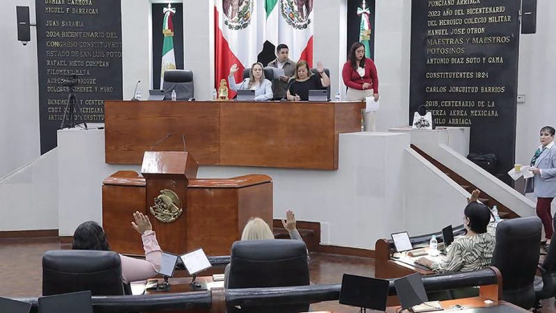 SE PRESENTAN INICIATIVAS PARA EXPEDIR LAS LEYES, DE TRANSPARENCIA Y ACCESO A LA INFORMACIÓN PÚBLICA; Y DE PROTECCIÓN DE DATOS PERSONALES.