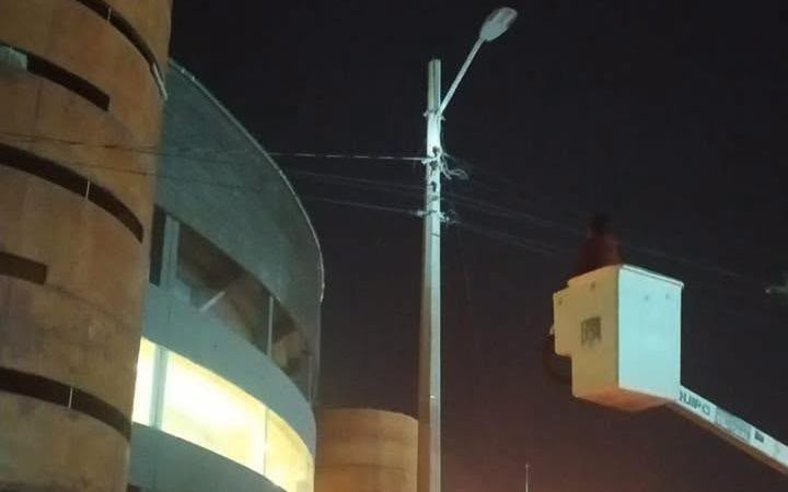 Ayuntamiento de SLP fortalece la seguridad en las inmediaciones de la Fenapo con mejora del alumbrado público