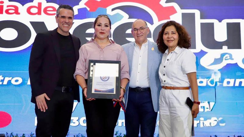 Un enorme éxito la Feria de la Proveeduría, que cerro con participación de empresas y ponentes