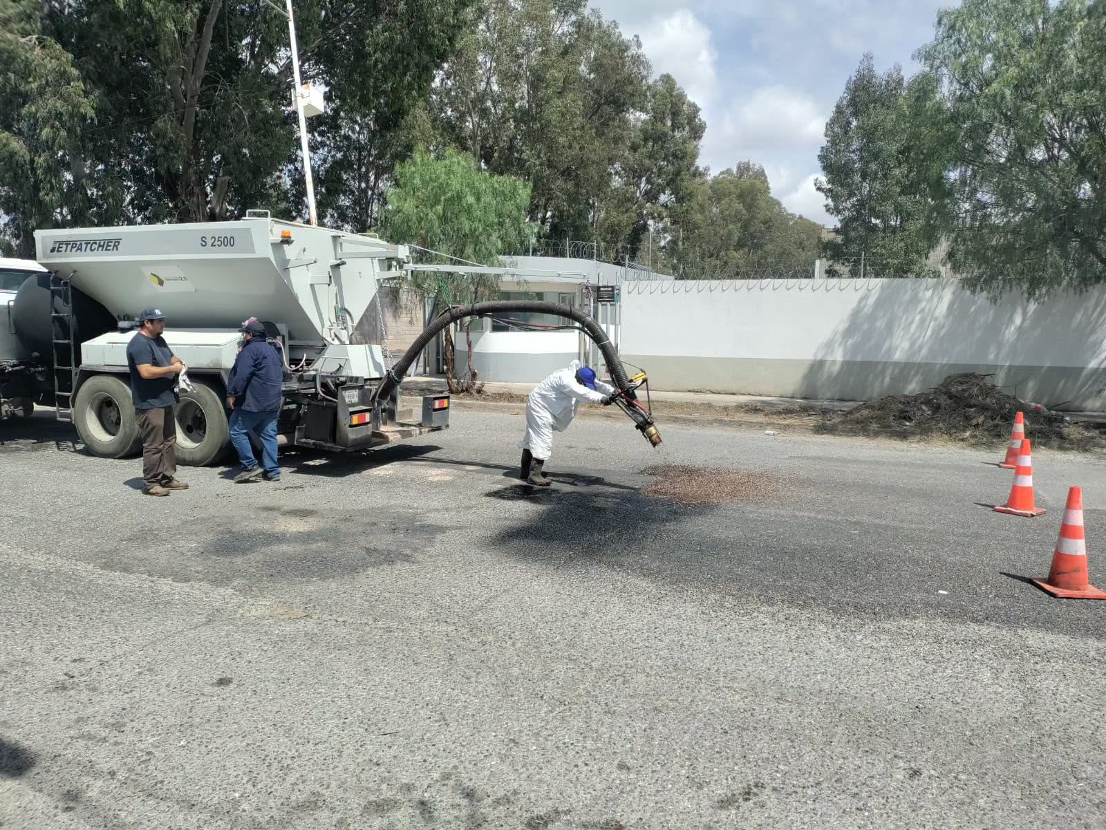 Gobierno de la Capital rehabilita más de 500 metros cuadrados de Eje 130 en la Zona Industrial