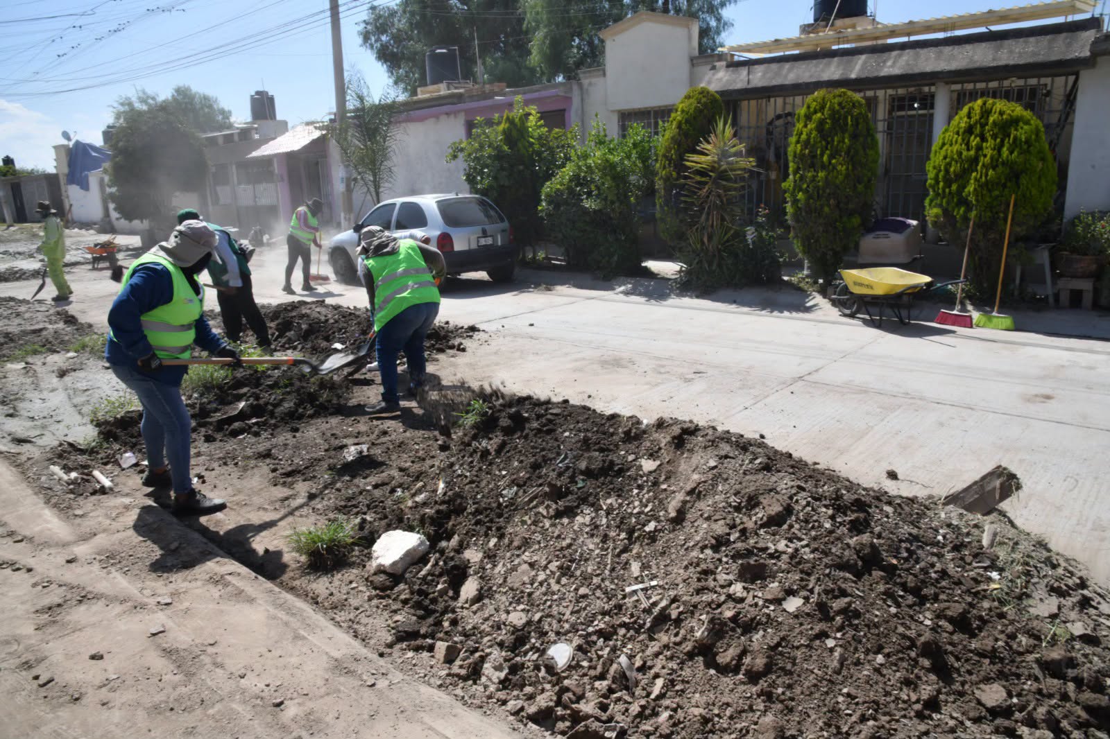Ayuntamiento atiende afectaciones por lluvias y recupera vialidad en colonia Vizcaya