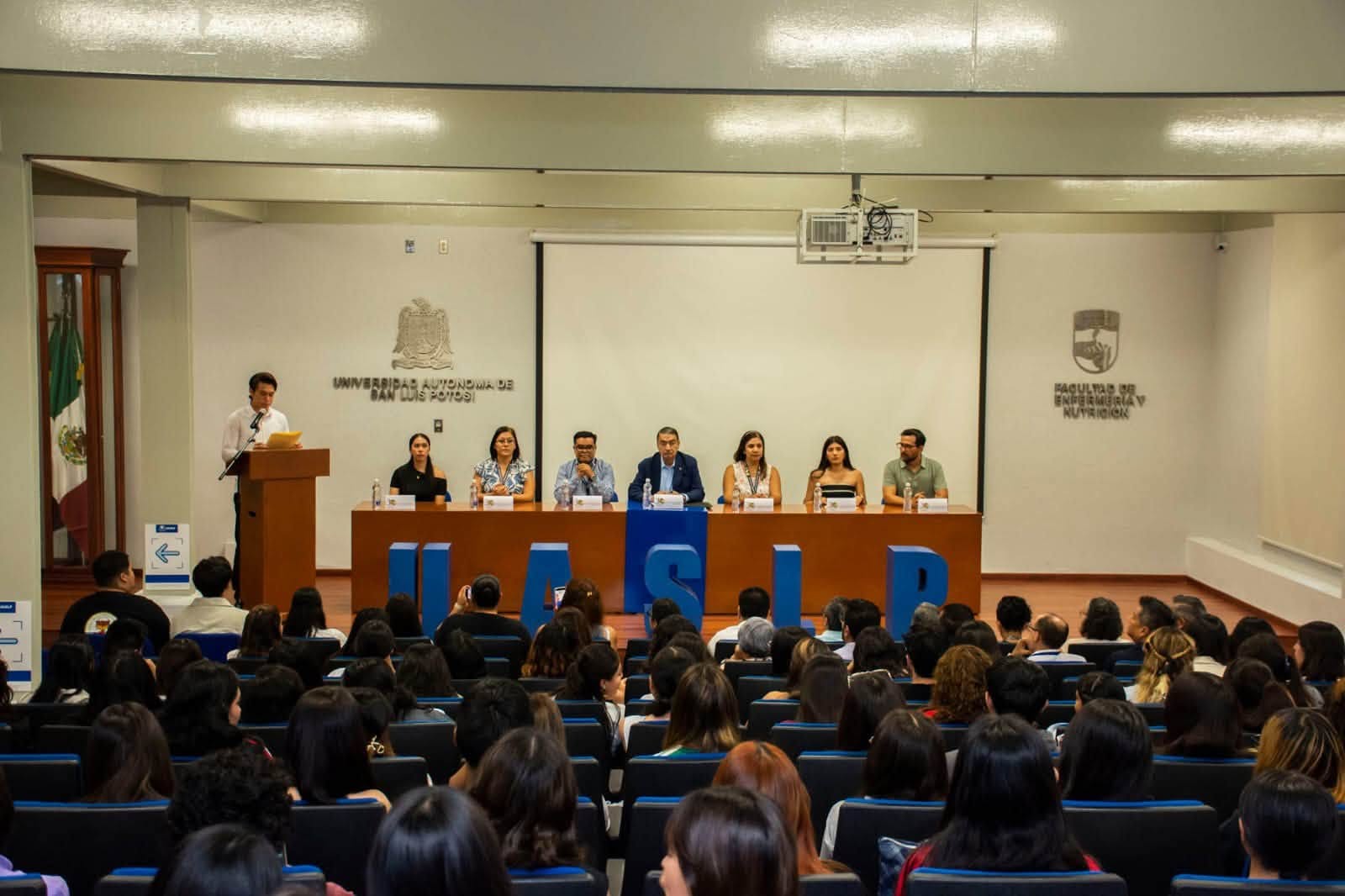 FEN UASLP IMPULSA INNOVACIÓN Y TRABAJO INTERDISCIPLINARIO EN LA XXXIII SEMANA DE ENFERMERÍA Y NUTRICIÓN.