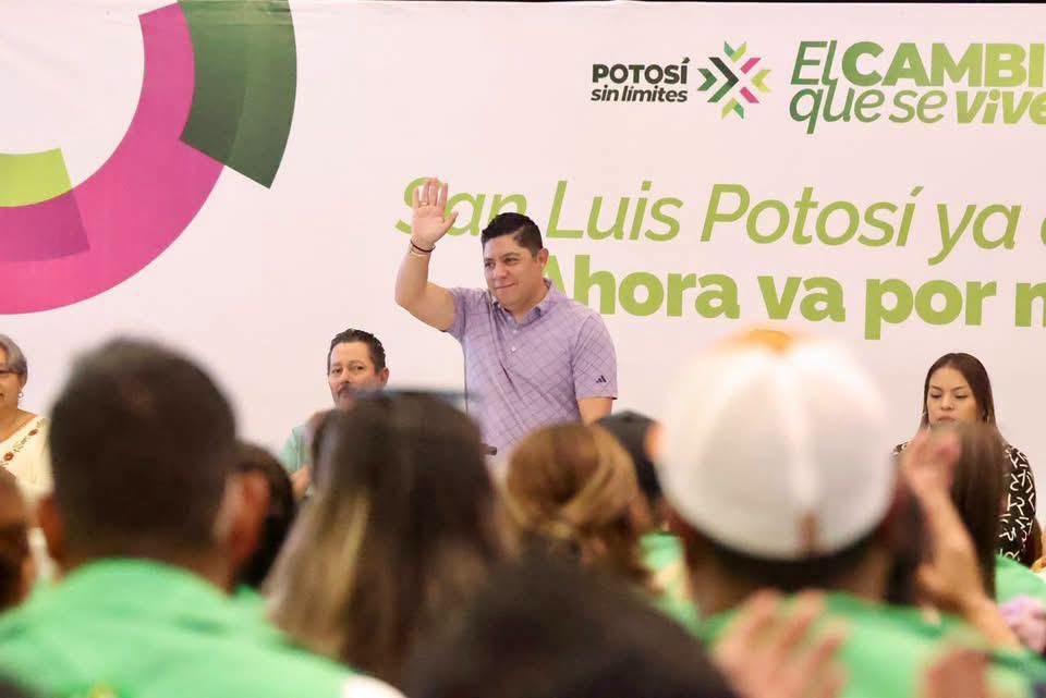 EL GOBERNADOR RICARDO GALLARDO AMPLIARÁ PROGRAMAS SOCIALES EN SANTA MARÍA DEL RÍO Y HUEHUETLÁN