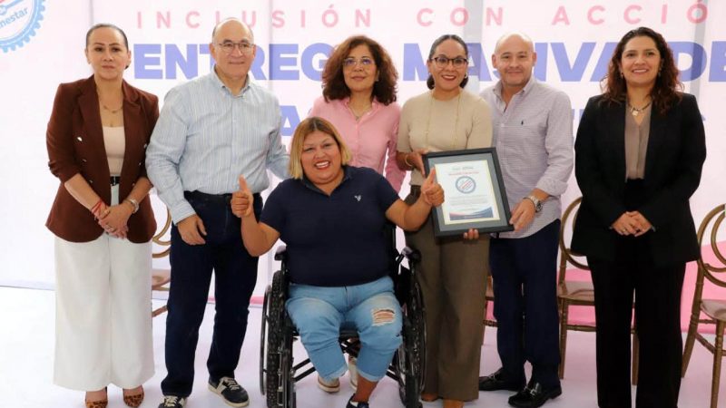DIF Municipal entrega sillas de ruedas y andaderas, como parte del programa “Inclusión con acción”