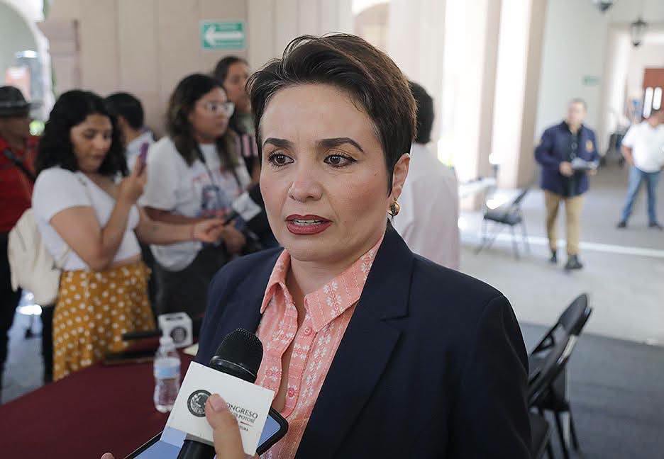 LA DIP. ANA MARÍA DE LA CRUZ OLVERA PRESENTÓ INICIATIVA DE REFORMA A LA LEY DE SALUD PARA GARANTIZAR CONDICIONES PARA EL EJERCICIO INFORMADO Y RESPONSABLE DE LOS DERECHOS SEXUALES Y REPRODUCTIVOS DE LAS PERSONAS JÓVENES.