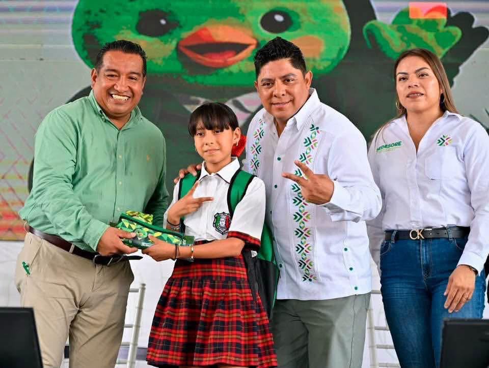 FELIZ Y EXITOSO REGRESO A CLASES: GOBERNADOR RICARDO GALLARDO