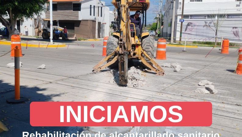 Interapas extiende la renovación sanitaria sobre la calle Barrio de Santiago