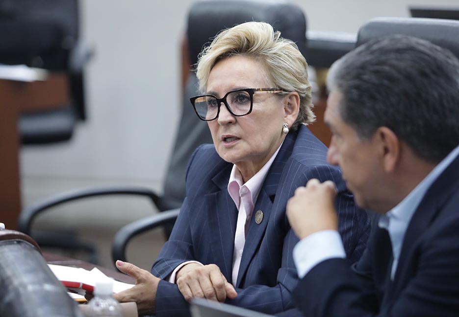 PROPONEN EN SAN LUIS POTOSÍ TIPIFICAR Y SANCIONAR LA USURPACIÓN DE FUNCIONES MÉDICAS.