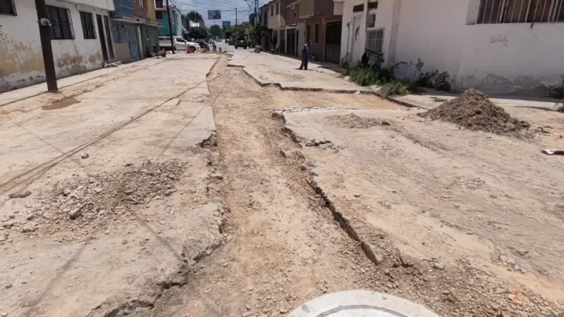 Interapas continúa mejorando el drenaje en la calle Antonio E. Valdés