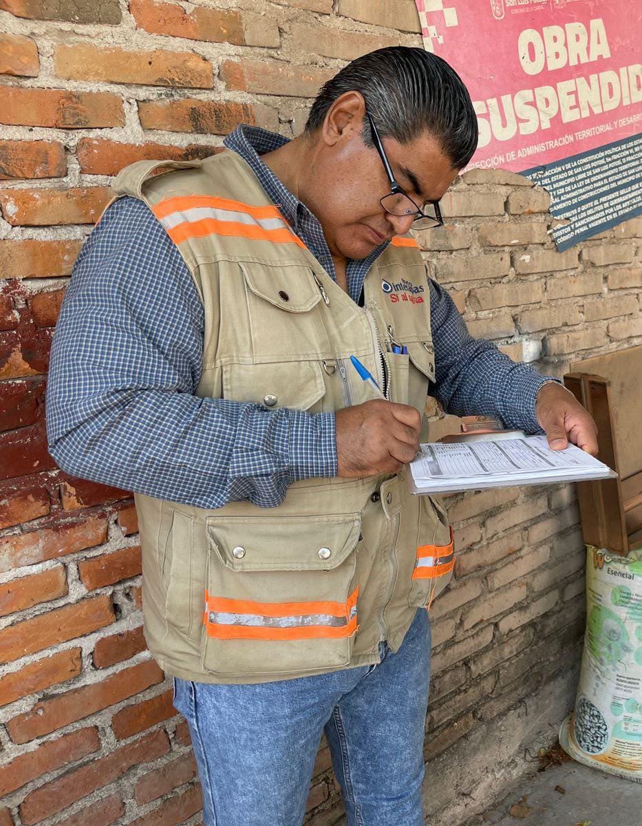 INTERAPAS supervisa descargas comerciales para proteger la red de drenaje