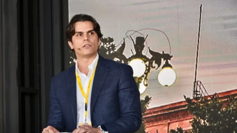 Juan Carlos Valladares Eichelmann propone plan integral para desahogar la Carretera 57 y proteger la competitividad potosina